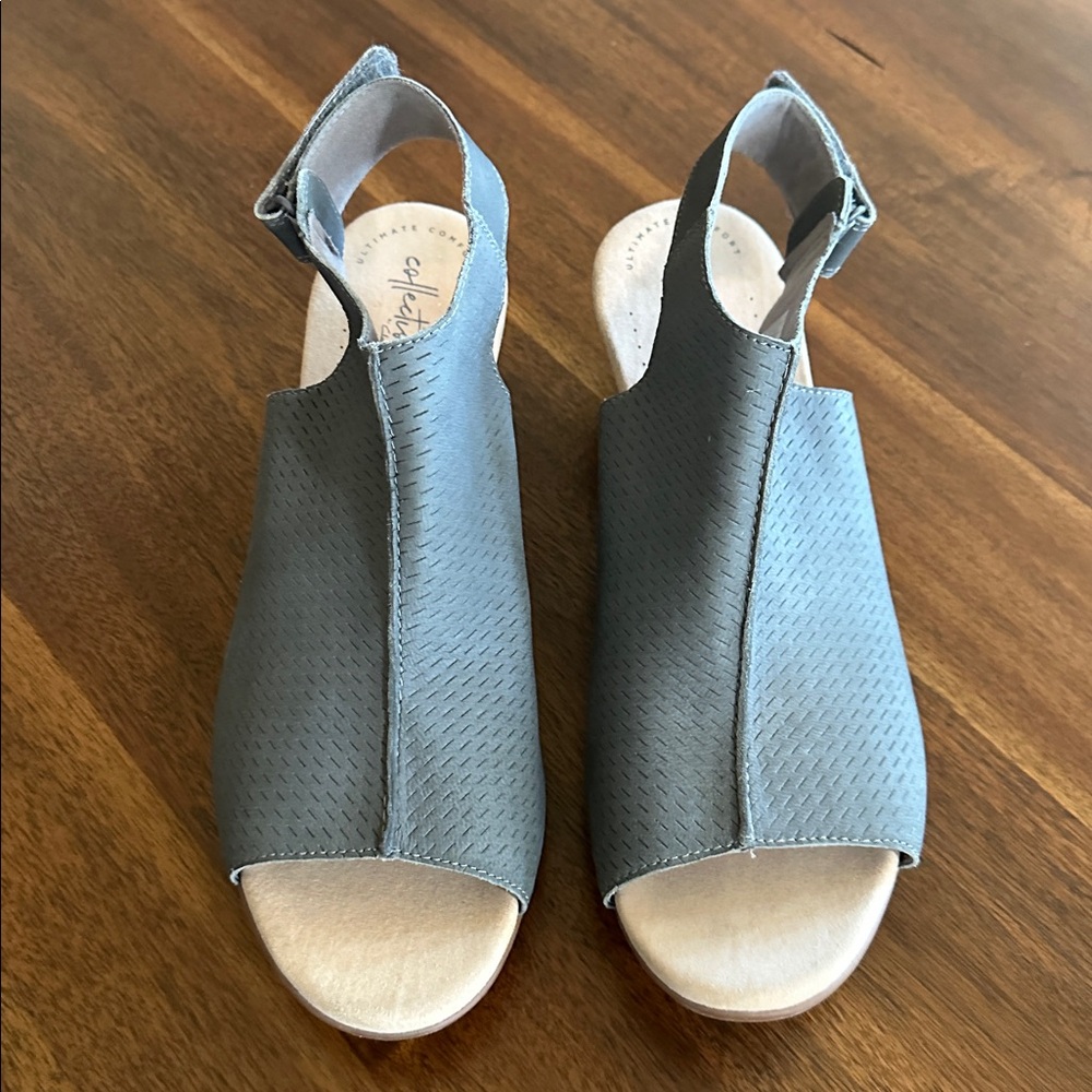 NWT Clarks Open-Toe Sandals